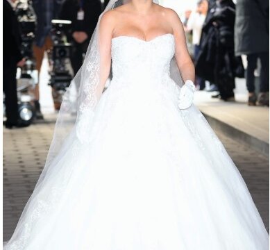 Getting Hitched? Selena Gomez Wears Wedding Dress on 'OMITB' Set